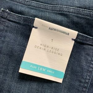 NWT - Pilcro Jeans
